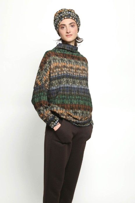 Large sweater LIGHTS night